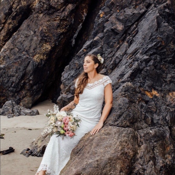 Wedding Dress - Picture 8 of 8